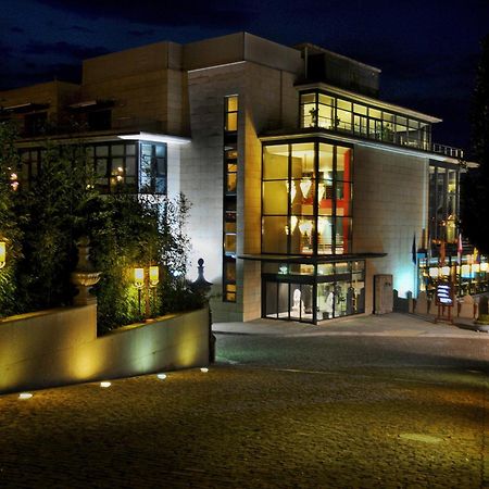 Pazo Los Escudos Hotel Spa & Resort วิโก ภายนอก รูปภาพ The main entrance of the museum