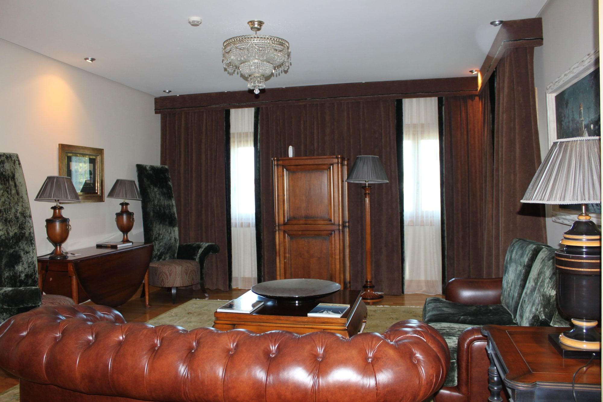 Pazo Los Escudos Hotel Spa & Resort วิโก ภายนอก รูปภาพ Interior of the residence