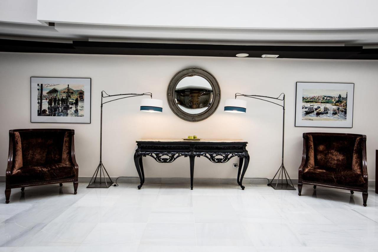 Pazo Los Escudos Hotel Spa & Resort วิโก ภายนอก รูปภาพ Floor lamps